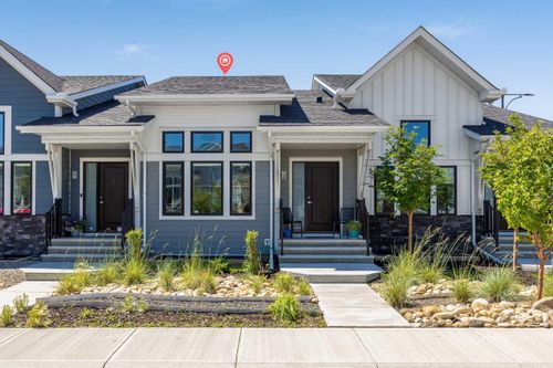 54 Iris Cres, Okotoks, AB, T1S5V6 | Card Image