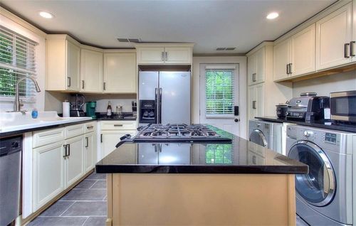 1611 Tallulah St Nw, Atlanta, GA, 30318-7643 | Card Image