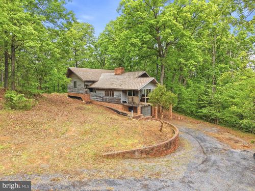 549 Mountain Laurel Dr, MOUNT JACKSON, VA, 22842-3021 | Card Image