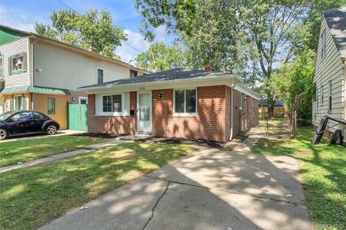 26004 Currier St, Dearborn Heights, MI, 48125-1412 | Card Image