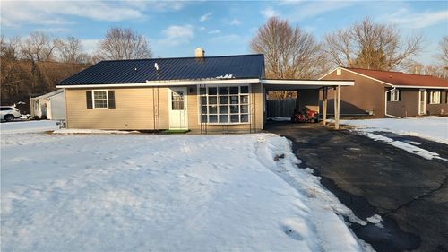 11461 Green Pkwy, Corning, NY, 14830-3513 | Card Image