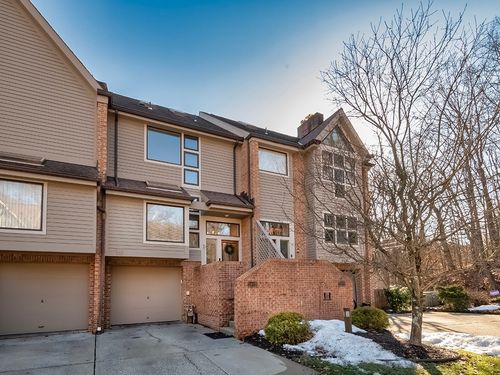 1402 Towne Square Dr, Allison Park, PA, 15101-1951 | Card Image