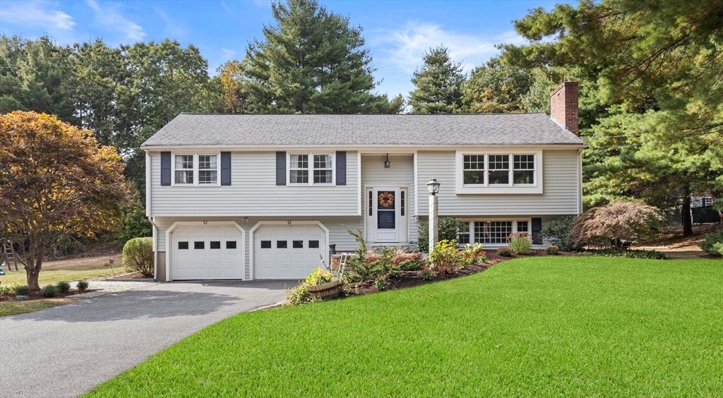 South St, Medfield, MA 02052