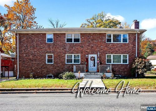 61 Star Lake Rd, Bloomingdale, NJ, 07403-1239 | Card Image