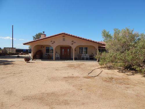14637 Castle Butte Rd, North Edwards, CA, 93523-3203 | Card Image