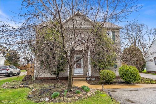 1981 Columbia Rd, Westlake, OH, 44145-3320 | Card Image