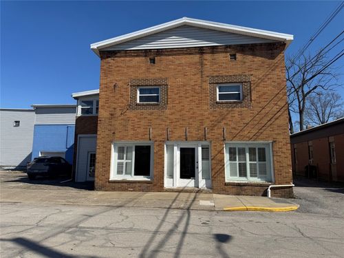 105 Smith St, Cochranton, PA, 16314-8649 | Card Image