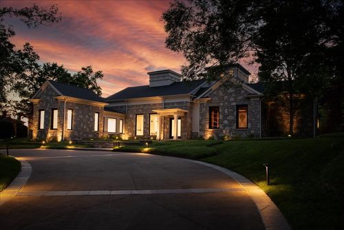 7 Colonel Winstead Dr, Brentwood, TN, 37027-8937 | Card Image