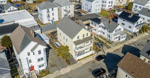 73 Wooley St, Fall River, MA, 02724-6320 | Card Image