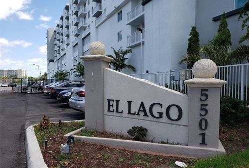 apt-w301-5505 Nw 7th St, Miami, FL, 33126-3207 | Card Image