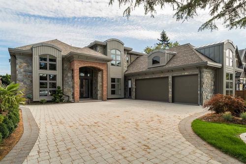 {{alt}} | Card Image