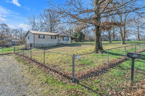 420 Log Wall Rd, DICKSON, TN, 37055 | Card Image