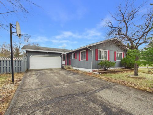 1507 29th Ave N, Saint Cloud, MN, 56303-1318 | Card Image