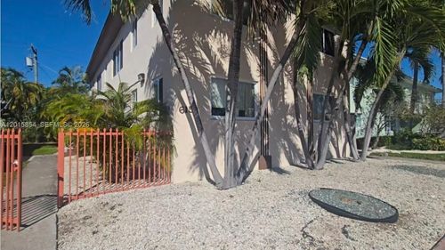 1-615 82nd St, Miami Beach, FL, 33141-1361 | Card Image