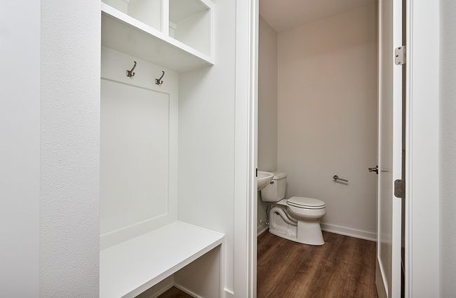 812 E 2 Nd St, Condo with 3 bedrooms, 3 bathrooms and null parking in Des Moines IA | Image 13