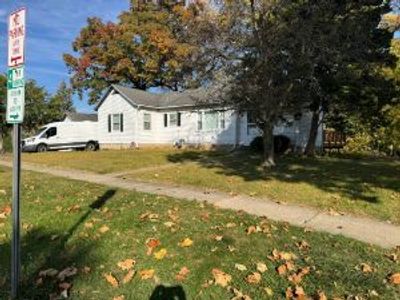 215 S Western Avenue, House other with 3 bedrooms, 2 bathrooms and 6 parking in Bartlett IL | Image 1