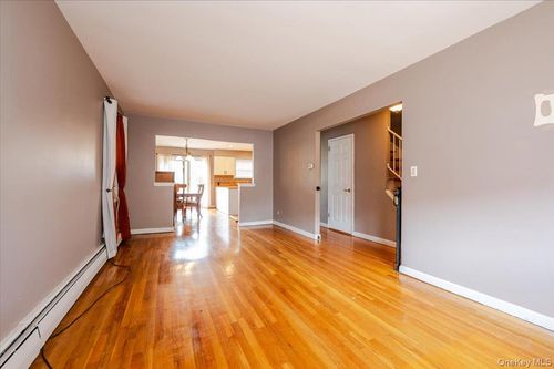 2815 Coddington Ave, Bronx, NY, 10461-5924 | Card Image