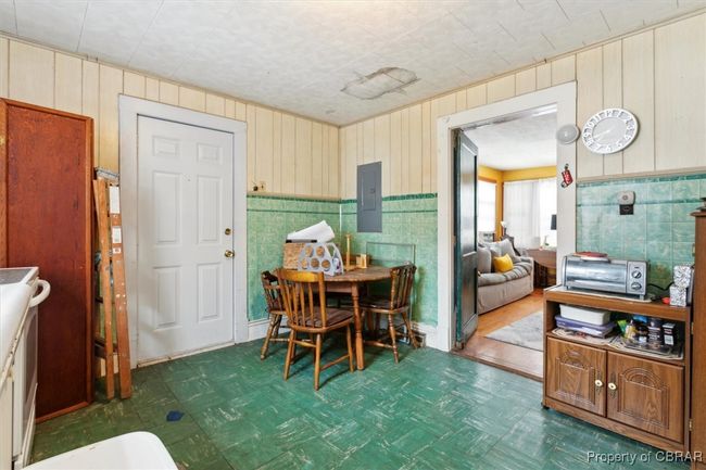 6470 T C Walker Rd, House other with 3 bedrooms, 1 bathrooms and null parking in Gloucester VA | Image 11