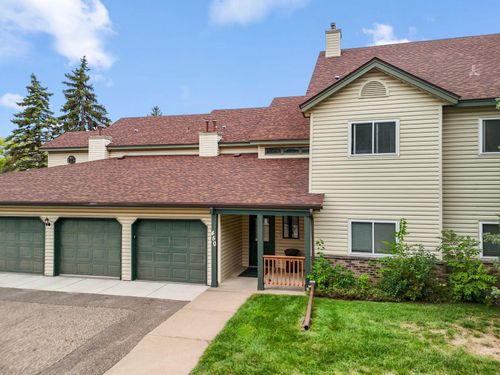 201-450 Etna St, Saint Paul, MN, 55106-5838 | Card Image