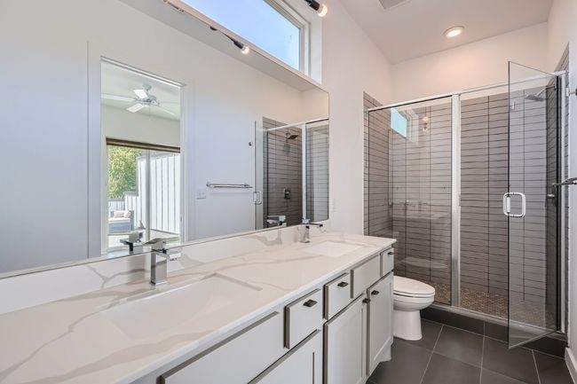 Primary ensuite bath. | Image 30