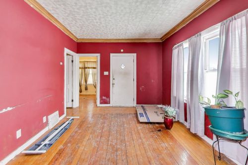 22 E 19th Pl, Chicago Heights, IL, 60411-4102 | Card Image