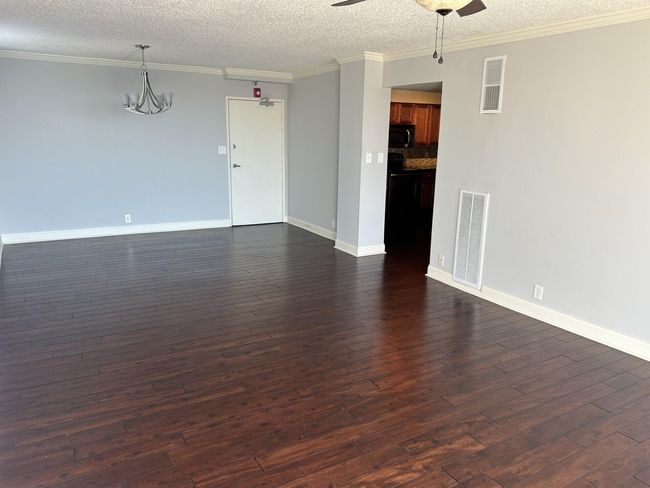 APT-4H - 1131 Stringers Ridge Rd, Condo with 2 bedrooms, 2 bathrooms and 2 parking in Chattanooga TN | Image 5