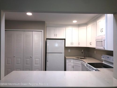 c-128 Amberly Dr, Manalapan, NJ, 07726-2474 | Card Image