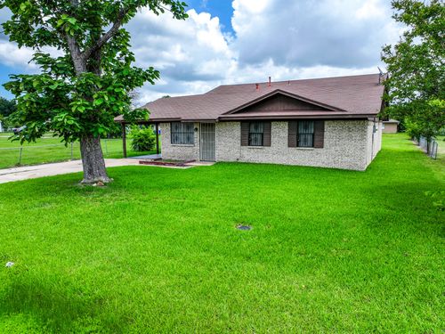 600 E Broad St, Forney, TX, 75126-4115 | Card Image