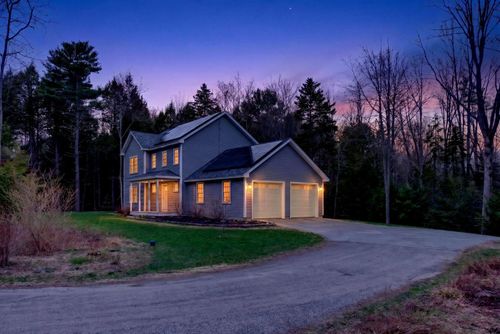 31 Jackson Boulevard, Freeport, ME, 04032 | Card Image