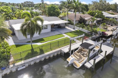 2164 Edythe Dr, Dunedin, FL, 34698-2519 | Card Image