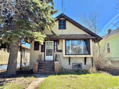 1337 Mctavish St, Regina, SK, S4T3W1 | Card Image