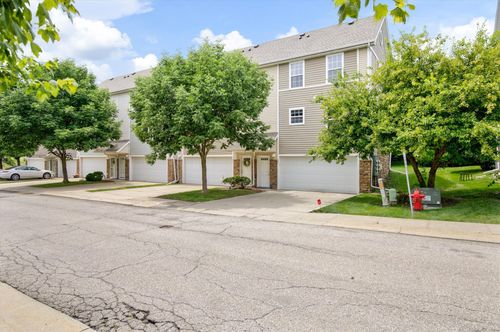 102-2150 Ne 18th St, Grimes, IA, 50111-4735 | Card Image