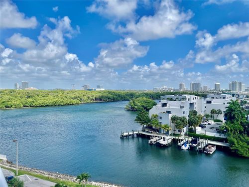 829-400 Kings Point Dr, Sunny Isles Beach, FL, 33160-4701 | Card Image