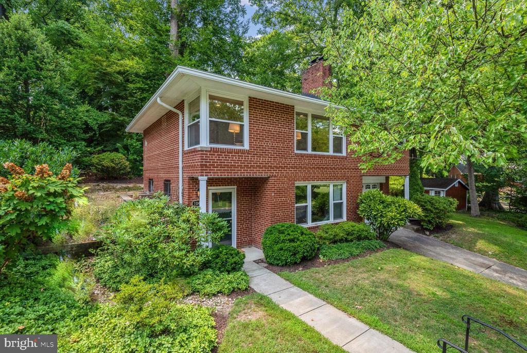 Drumm Ave, Kensington, MD 20895