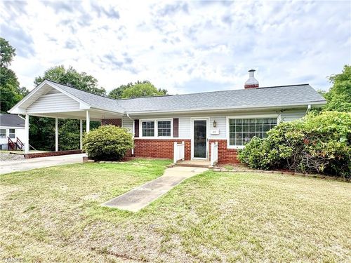 215 Clifton St, Eden, NC, 27288-4811 | Card Image