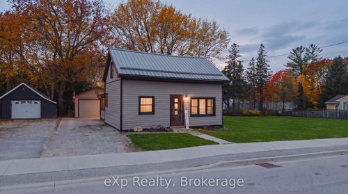 361 William St, Mount Forest, ON, N0G2L3 | Card Image