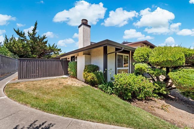 3403 Willis Dr, Condo with 3 bedrooms, 2 bathrooms and 1 parking in Napa CA | Image 5