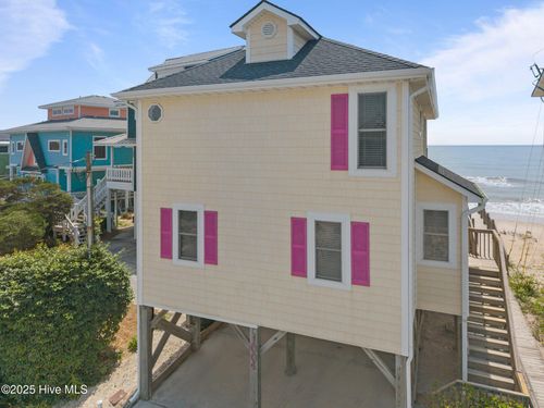 1004 N Shore Dr, Surf City, NC, 28445-6656 | Card Image