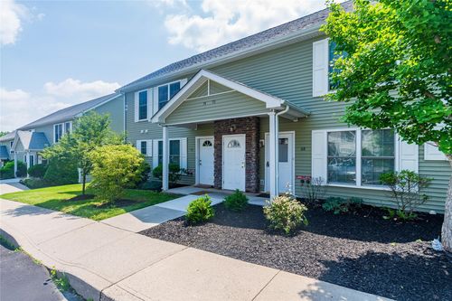 74 Aveonis Ct, Fishkill, NY, 12524-1644 | Card Image