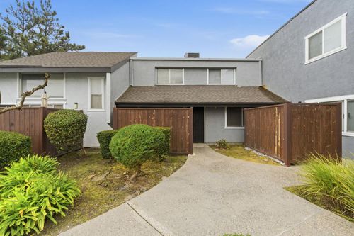 29-325 Standiford Avenue, Modesto, CA, 95350 | Card Image