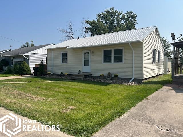 Moore St, Ottumwa, IA 52501