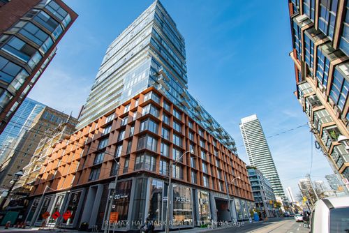 {{alt}} | Card Image