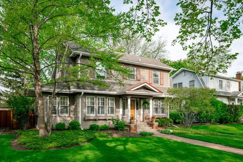 1017 N Grove Ave, Oak Park, IL, 60302-1343 | Card Image