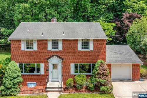 12 Glenwood Ave, Demarest, NJ, 07627-2625 | Card Image