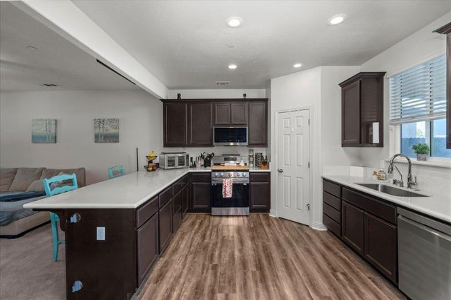 1446 Sephos St, House other with 4 bedrooms, 3 bathrooms and null parking in Manteca CA | Image 7