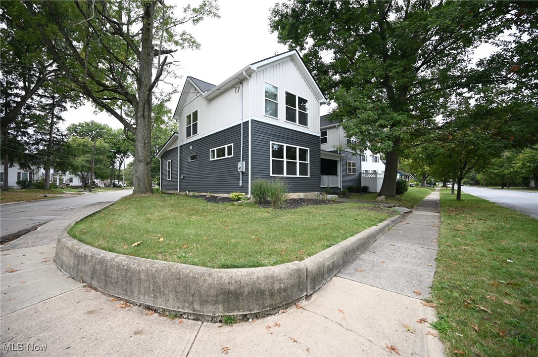 Prospect St, Berea, OH 44017