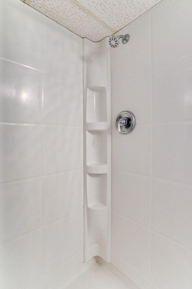 New shower surround and faucet | Image 26