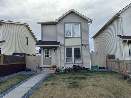 371 Falshire Drive Ne, Calgary, AB, T3J1T8 | Card Image