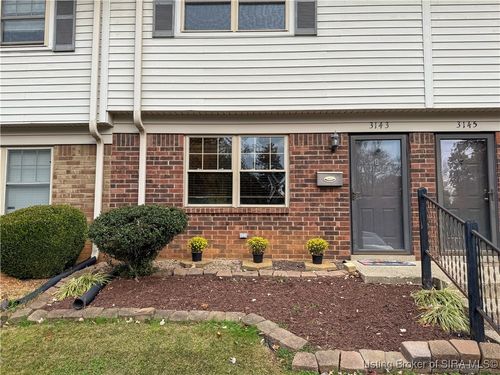 3143 Wooded Way, Jeffersonville, IN, 47130-7207 | Card Image