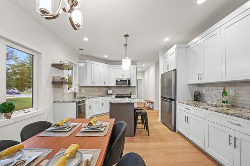117 Ashberry Lane Lane, Stoughton, WI, 53589 | Card Image